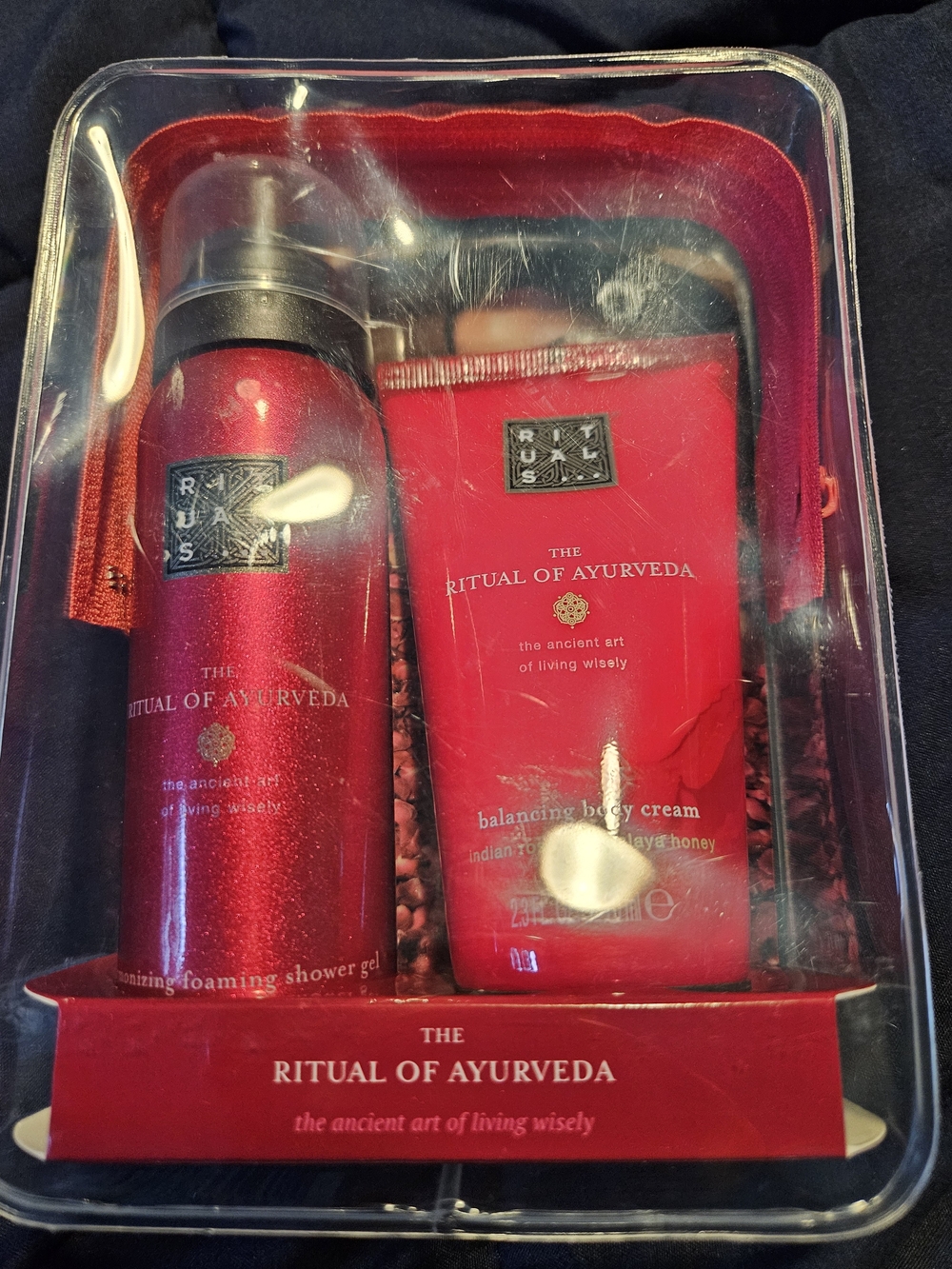 The Ritual of Ayurveda Balancing Body Cream & Foaming Shower Gel - New